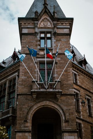 Symmetric view on a the front of a city hall