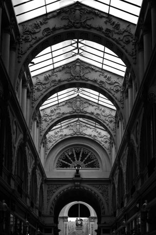 Ceiling of a neoclassic hallway