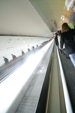 Lines in a walkway of the parisian tube