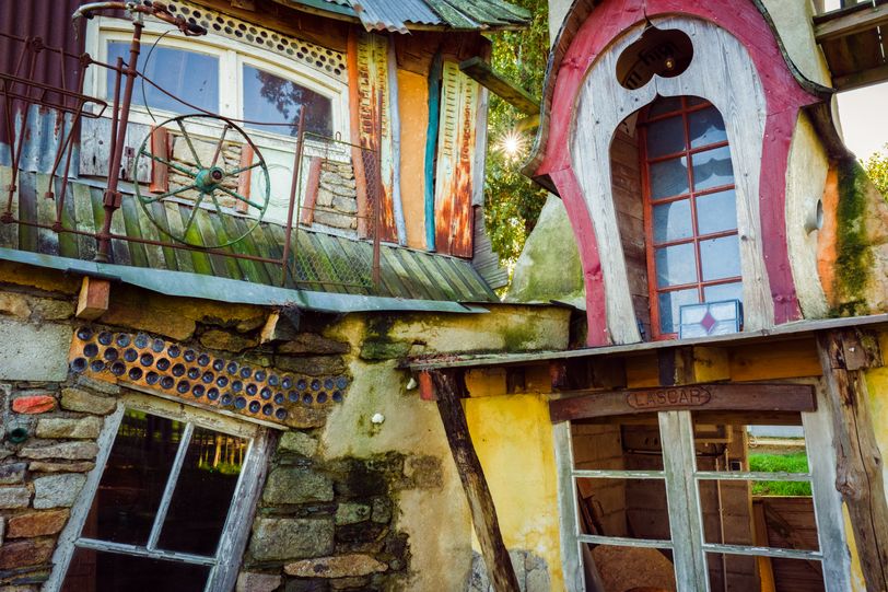 Oddly shaped house construction